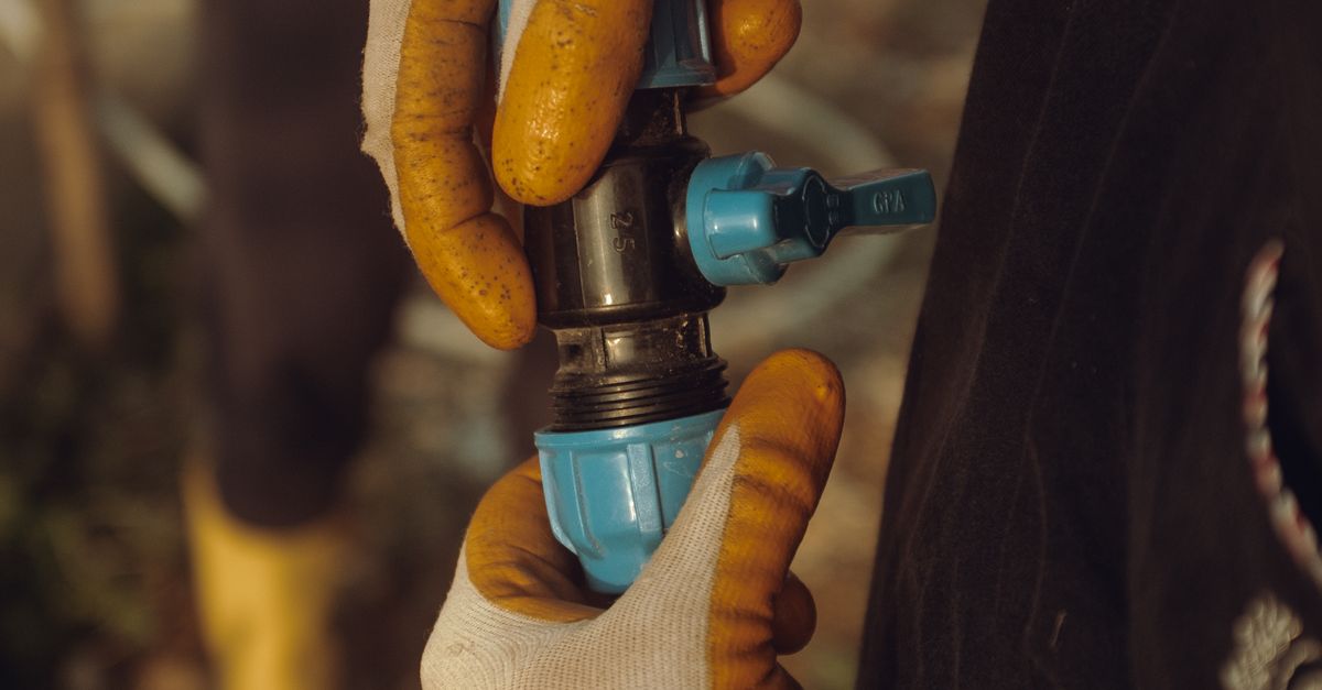 How to Identify and Fix Pipe Corrosion in Your Household