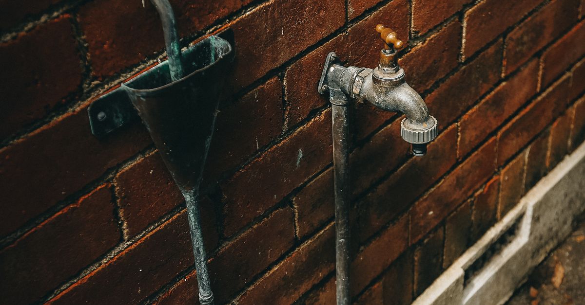 Selecting the Right Hot Water System for Your Bathurst Home