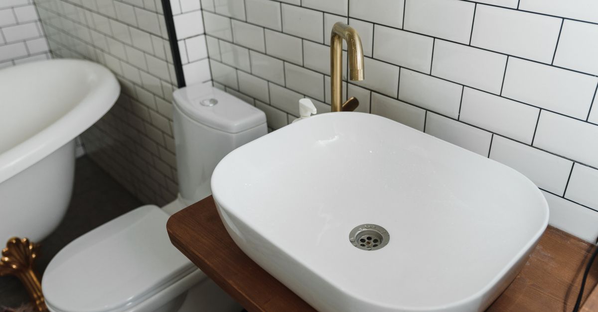 The Role of Pipe Material in Burst Pipe Incidents